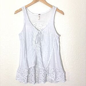 Free People | White eyelet loose boho festival tank top blouse size extr…